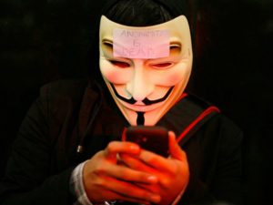 seguranca_hacker_anonymous.jpg