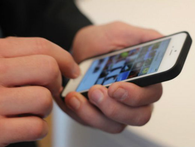 iphone5s_mao_625.jpg
