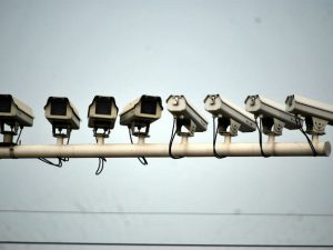 seguranca_iot_vigilancia.jpg