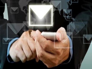 Principais fornecedoras de e-mail mudam regras de seus serviços