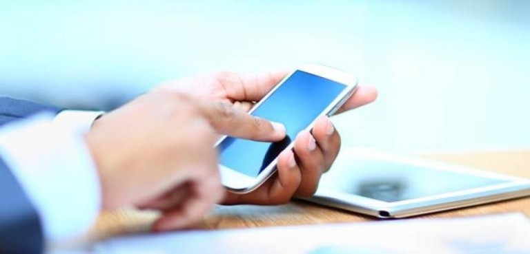 Mercado brasileiro de smartphones encerra 2015 em baixa de mais de 13%