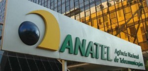 Anatel abre consulta pública sobre franquia de dados na banda larga fixa