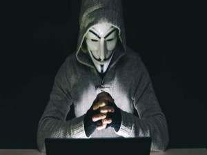 Anonymous derruba site da Nissan em protesto à caça de baleias no Japão