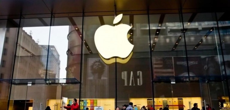 Apple tem trimestre recorde