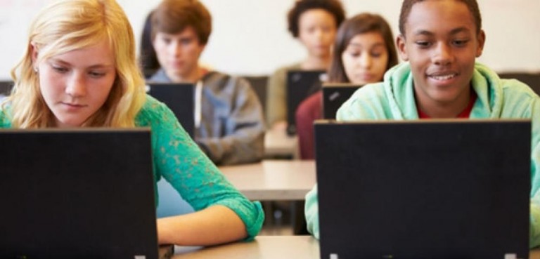 USP São Carlos lança curso gratuito de programação