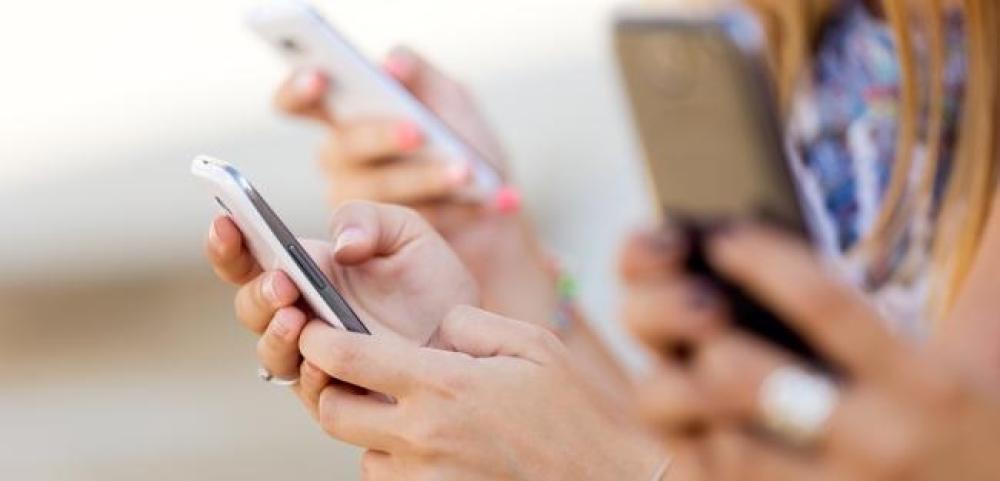 Embarques globais de smartphones superam a marca de 1