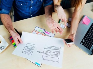 Startups de tecnologia aprendem a arte de cortar custos
