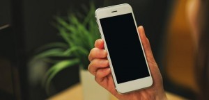 Novas funções e desempenho devem impulsionar vendas de smartphones em 2017