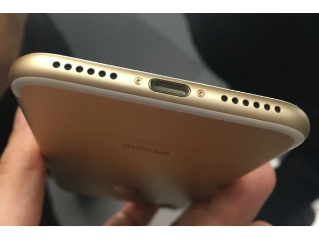 iphone7handson_625.jpg