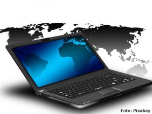 laptop-1071779_1.jpg
