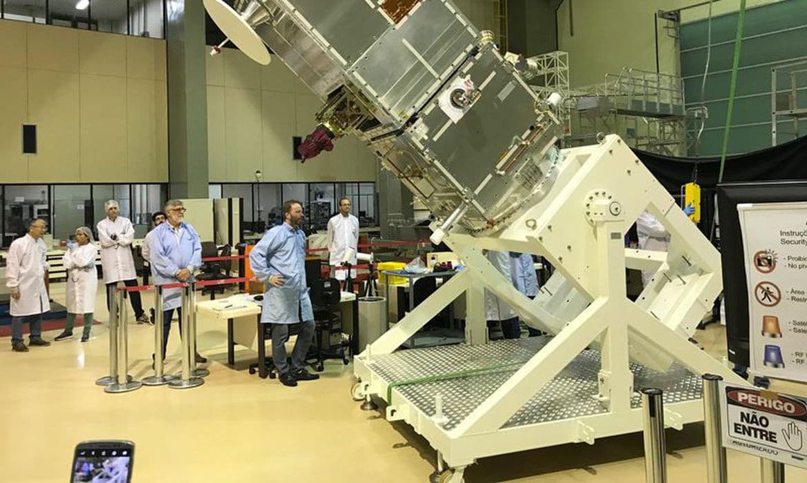 Satélite Amazonia-1