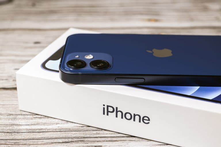 iPhone 12 embalagem sem carregador