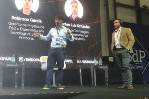 Robinson Garcia, gerente de projetos de P&D e especialista em tecnologia (CENPES) Petrobrás e Everton Luiz Schaefer, gerente de tecnologias para planejamento de Refino Petrobrás