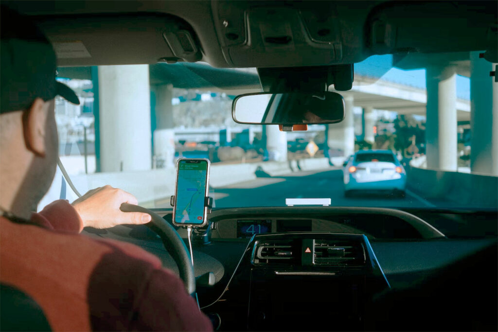 Muitos motoristas não querem se contratados como CLT pela Uber - Foto: Paul Hanaoka/Creative Commons