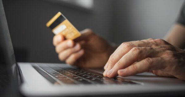 cibercriminosos, hacker, cibercrimes, crimes cibernéticos, setor financeiro, finanças, bancos, pwc