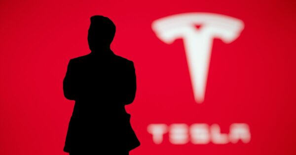 Tesla, Elon Musk