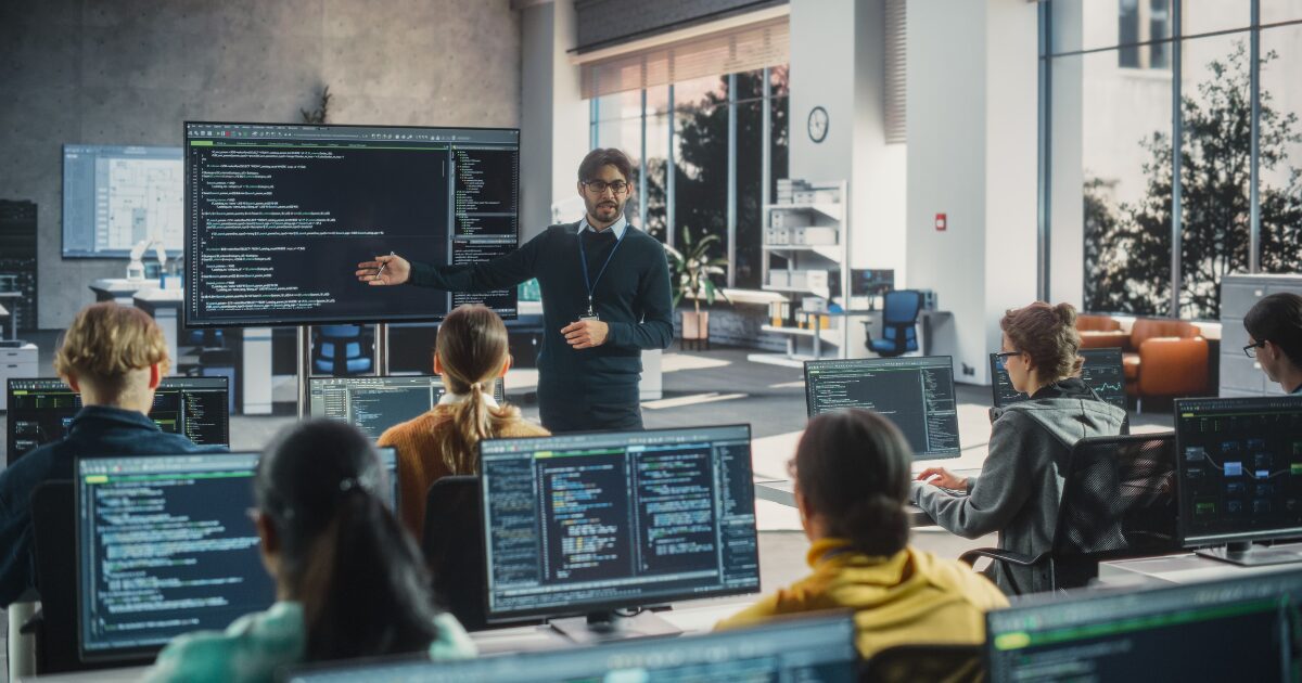 tech, capacitação, cursos, vagas, inteligência artificial