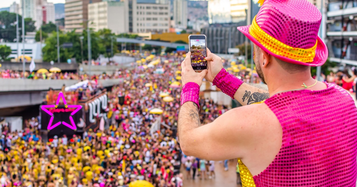 carnaval, smartphone, celular, golpe, segurança