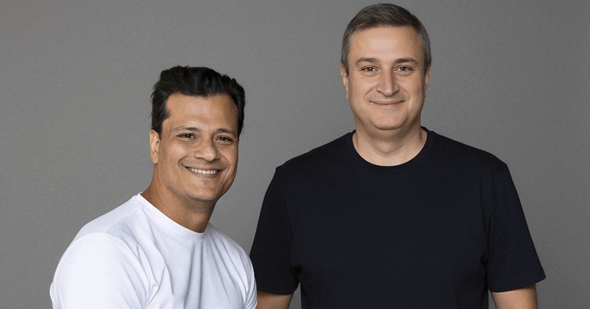 Juliano Tubino, CEO do Grupo Alun, e Junior Borneli, fundador e CEO da StartSe