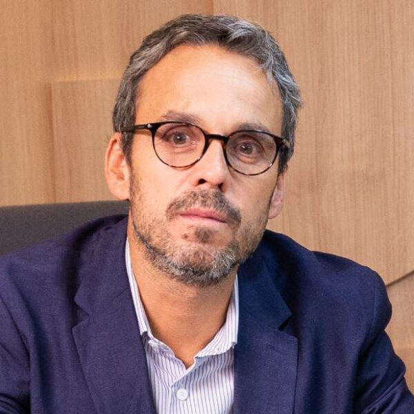 Marcelo Flores