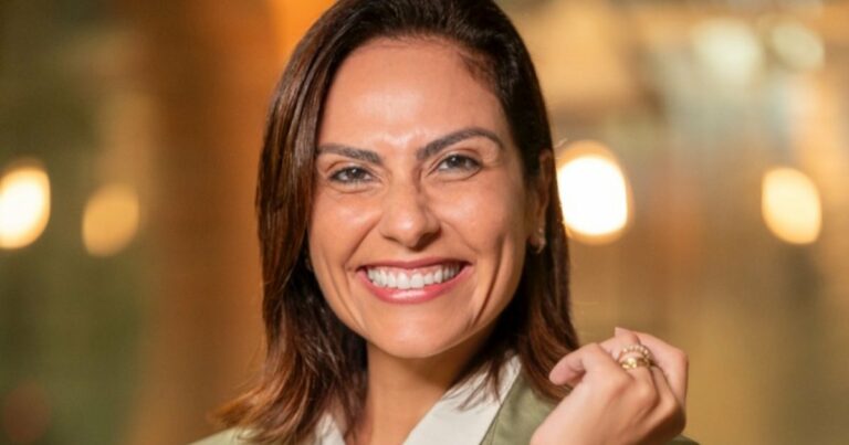 Deborah Lia Araujo, Skyone