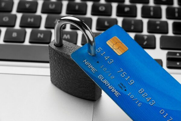 Cibersegurança no e-commerce: Oportunidades e riscos são diretamente proporcionais